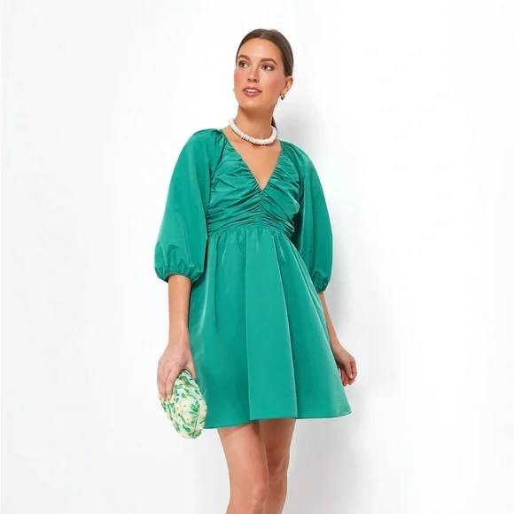 Hyacinth House | Dresses | Hyacinth House Green Ruched Vneck Genevieve Mini  Dress | Poshmark